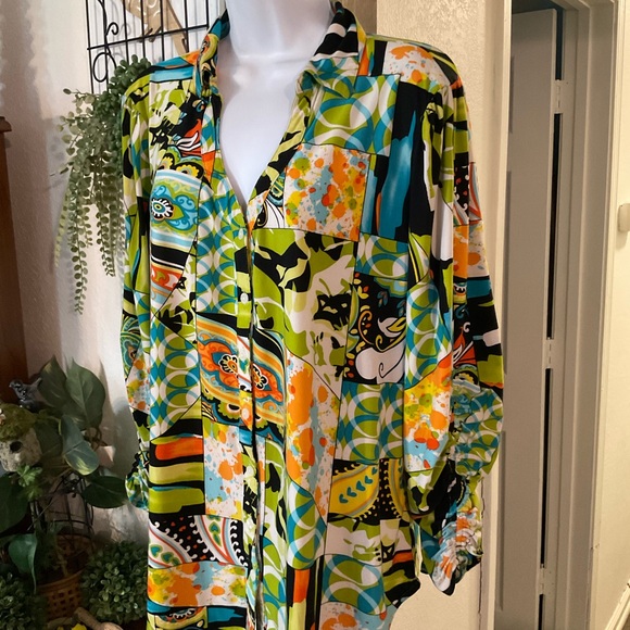 Peter Nygard Tops - Peter Nygard Colorful Abstract Top